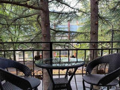 Օրավարձով բնակարան Դիլիջանում 3 սենյակ, բաց պատշգամբ եղևնիների տեսարանով