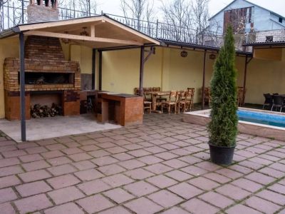 Լողավազանով առանձնատուն Դիլիջանումն 12 ննջարան