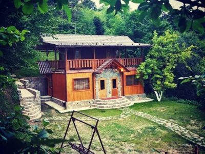 Քոթեջներ Դիլիջանում , անտառի մեջ