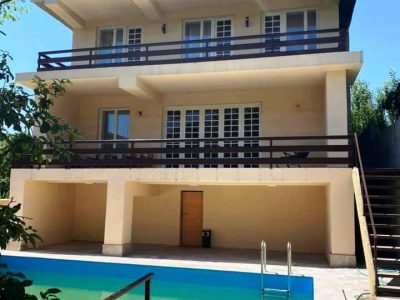 Լողավազանով առանձնատուն Դիլիջանում 5 սենյակ