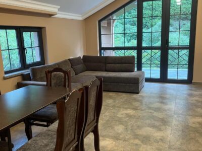 Առանձնատուն եռահարկ, Գոշ գյուղում, Բուխարիով, բաց պատշգամբով