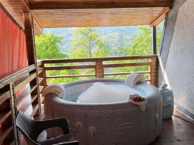 Առանձնատուն Դիլիջանում ✅3 ննջարան ✅Կինոդիտում, ✅Բուխարի ✅Լողավազան ✅ Ջակուզի ✅Խարույկ ✅ՍՈՑ ՓԱԹԵԹ