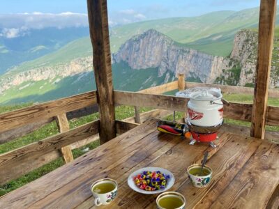 Քոթեջ ԴԻՄԱՑ ՍԱՐԻ տեսարանով