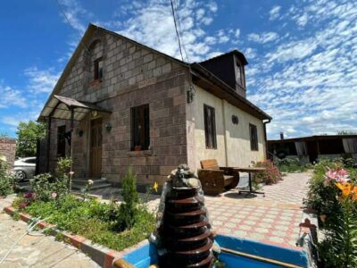 Առանձնատուն Գյումրիում ✅5 սենյակ, ✅Լողավազան, ✅Թենիս