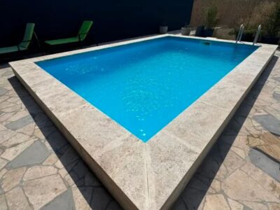 Տաղավար Առինջում, ԼՈՂԱՎԱԶԱՆ